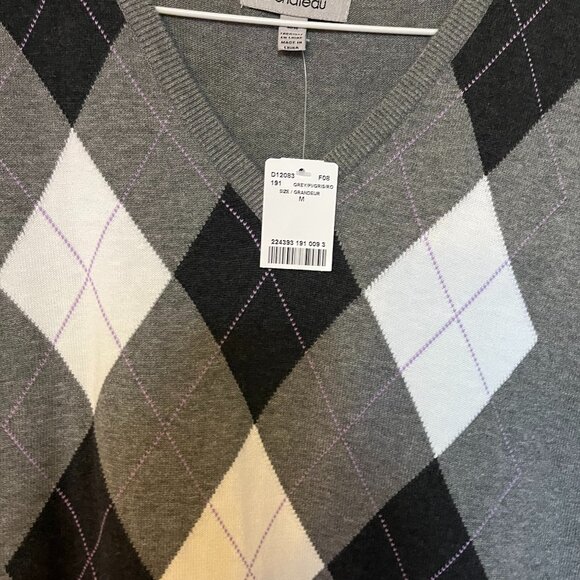 le chateau men's vest. - Picture 2 of 3